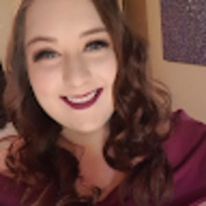 Meet your Posher, Elise